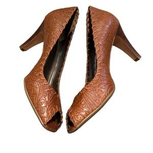 Antonio Melani Brown Embossed Leather Pumps Open Toe Heels Women Sz 8.5